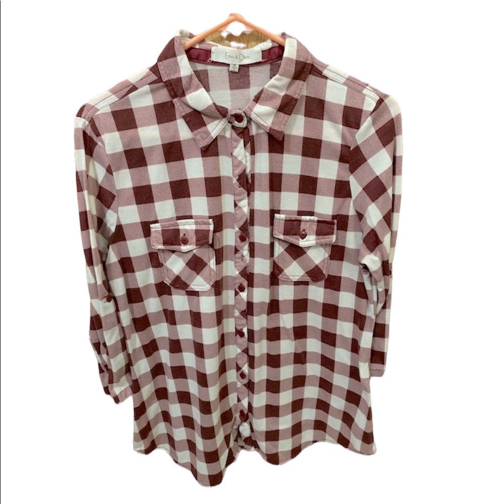 5/$20 - Eden & Olivia Button Down Top
